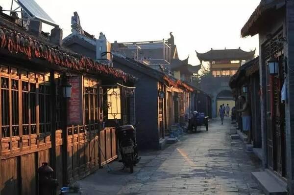 博爱县：加强中小学爱路护路宣传